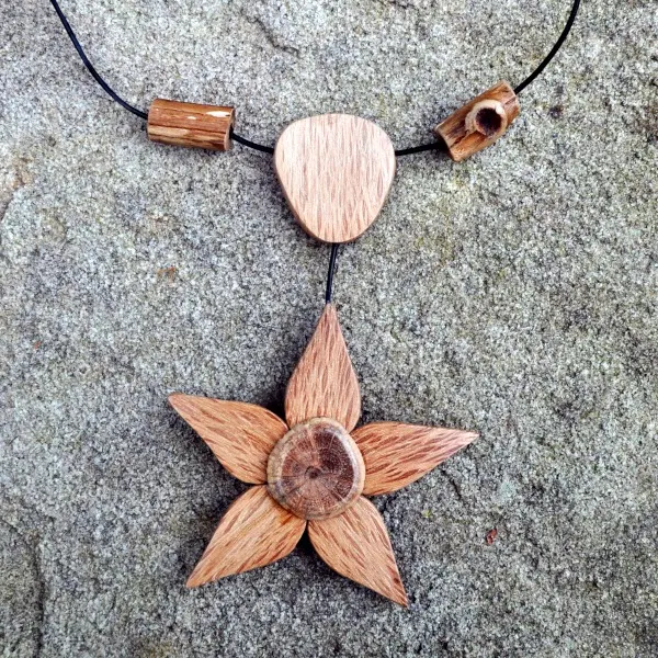 Five Point Star Forest Oak pendant necklace